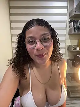 KendyLove  online show from 13, 5, 2026