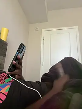 makeherfeelg online show from 24, 3, 2026