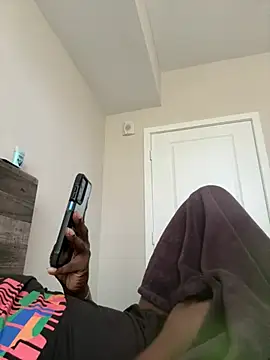 makeherfeelg online show from 25, 3, 2026