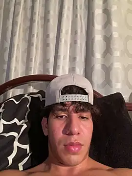 Alejandrososas online show from 14, 4, 2026