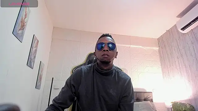 Snapshot of bray_1999 chatting on 23, 2, 2026 bray 1999 online show from 23, 2, 2026