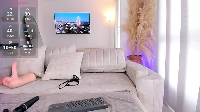 sofiawiliams online show from 5, 4, 2026