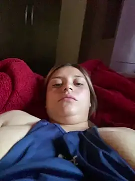 Snapshot of Larajeans- chatting on 3, 3, 2026 Larajeans- online show from 3, 3, 2026