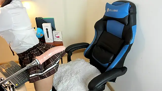 Valecute  online show from 2, 4, 2026