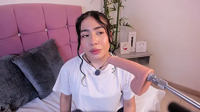 Valecute  online show from 26, 6, 2026