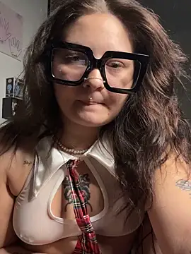 Snapshot of chanelle_dioor chatting on 20, 2, 2026 chanelle dioor online show from 20, 2, 2026