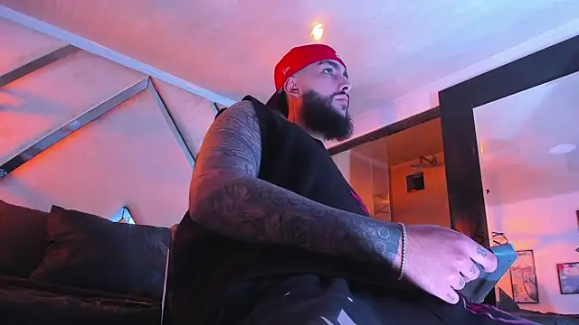 Snapshot of SantiagoHincapiie chatting on 26, 2, 2026 SantiagoHincapiie online show from 26, 2, 2026