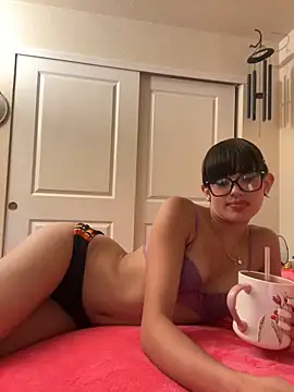 Brunettefantasy4848 online show from 19, 5, 2026