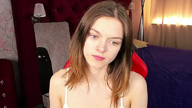  Molly Coy  online show from 25, 5, 2026