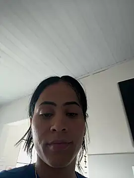 Snapshot of Issis2000 chatting on 15, 7, 2026 Issis2000 online show from 15, 7, 2026