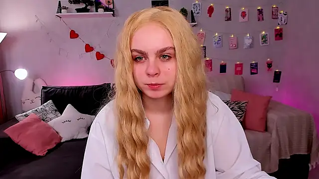 VivienAllen online show from 1, 3, 2026