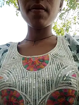 wifedesi7050 online show from 7, 4, 2026