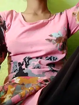 wifedesi7050 online show from 2, 5, 2026