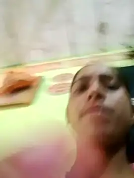 wifedesi7050 online show from 25, 3, 2026