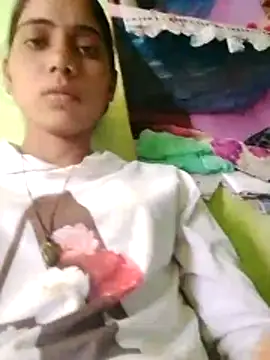 wifedesi7050 online show from 11, 3, 2026