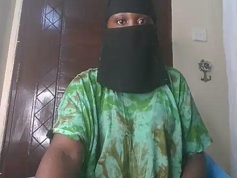 sweetchocolatey-puss online show from 21, 2, 2026