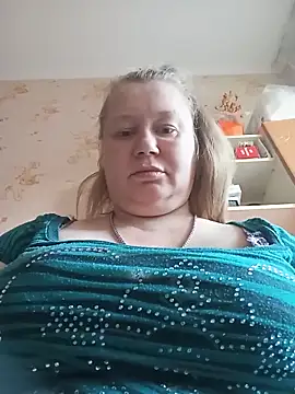 KiraStanton online show from 15, 5, 2026