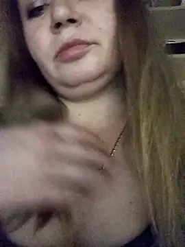 KiraStanton online show from 25, 2, 2026