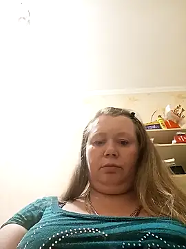 KiraStanton online show from 23, 3, 2026