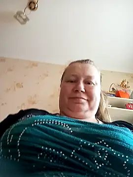 KiraStanton online show from 12, 5, 2026