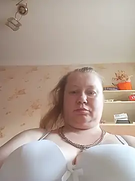 KiraStanton online show from 26, 5, 2026