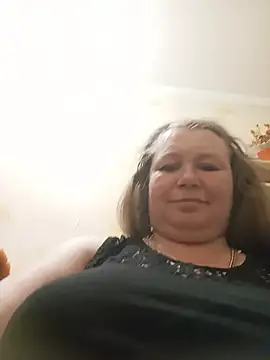 KiraStanton online show from 23, 6, 2026