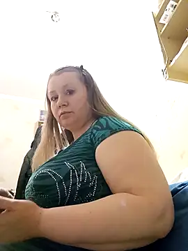 KiraStanton online show from 27, 3, 2026