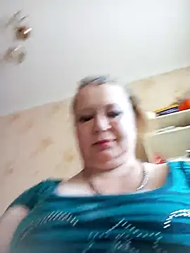 KiraStanton online show from 11, 4, 2026