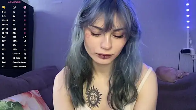 Emmibrilson online show from 12, 4, 2026