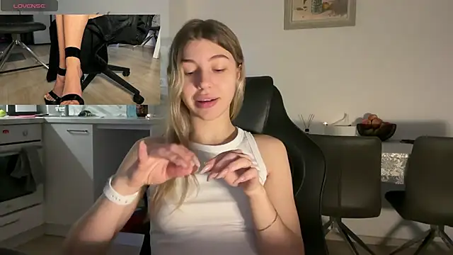 GODDESS doll online show from 17, 3, 2026