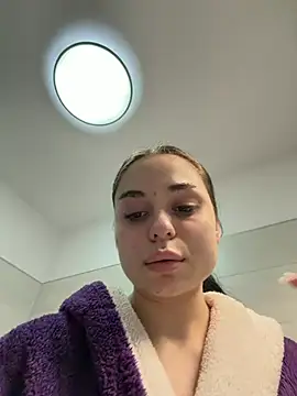 Olivia Noor online show from 31, 3, 2026