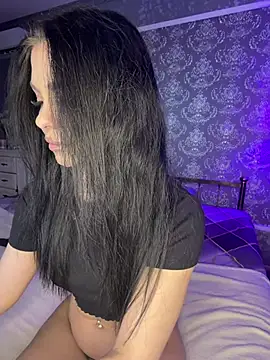 Olivia Noor online show from 26, 3, 2026