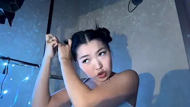 Snapshot of MeiMoon chatting on 21, 2, 2026 MeiMoon online show from 21, 2, 2026