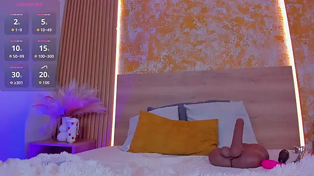 julietta pink online show from 11, 5, 2026