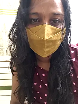 Shaliniqueen online show from 8, 4, 2026