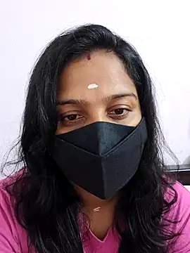 Shaliniqueen online show from 31, 7, 2026
