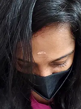 Shaliniqueen online show from 10, 7, 2026