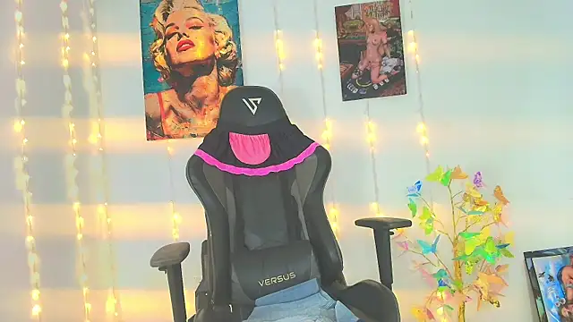 Valeria Douglas online show from 28, 2, 2026