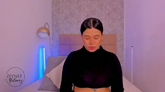 ZeynepYilmaz online show from 8, 4, 2026