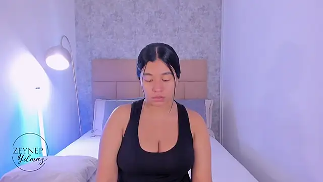 ZeynepYilmaz online show from 14, 4, 2026