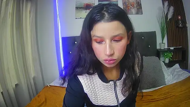 milk chloe  online show from 9, 4, 2026