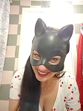 halii21 online show from 4, 6, 2026
