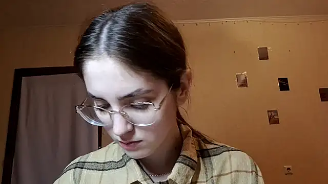 Katelemon online show from 11, 5, 2026
