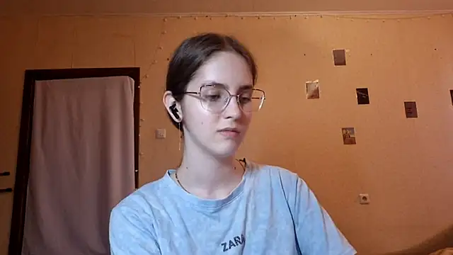 Snapshot of Katelemon chatting on 10, 6, 2026 Katelemon online show from 10, 6, 2026