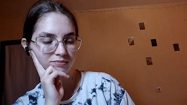 Katelemon online show from 25, 5, 2026