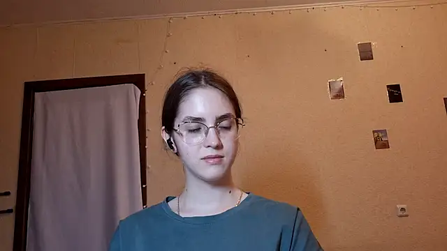 Snapshot of Katelemon chatting on 3, 6, 2026 Katelemon online show from 3, 6, 2026