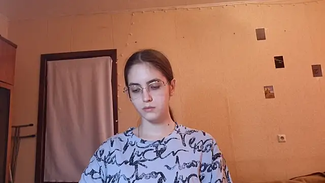 Snapshot of Katelemon chatting on 9, 7, 2026 Katelemon online show from 9, 7, 2026