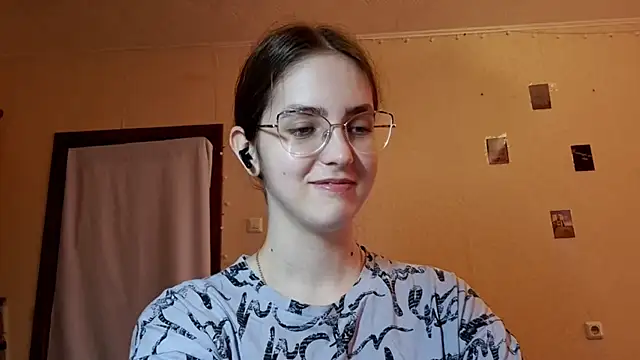Katelemon online show from 10, 5, 2026
