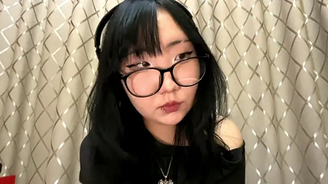 Snapshot of Yunananaa chatting on 25, 2, 2026 Yunananaa online show from 25, 2, 2026