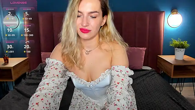 StellaAlluring online show from 27, 5, 2026